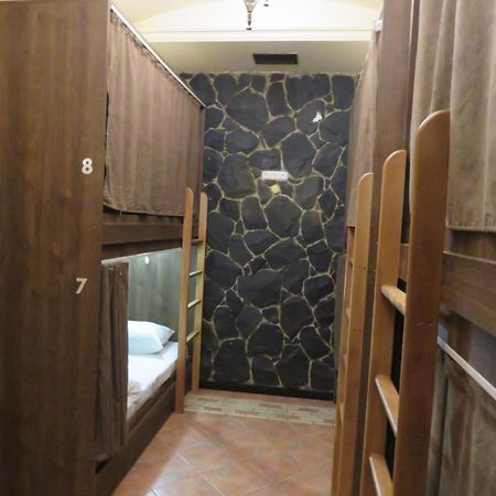 Hostel Jan In The Very Center Ереван Экстерьер фото
