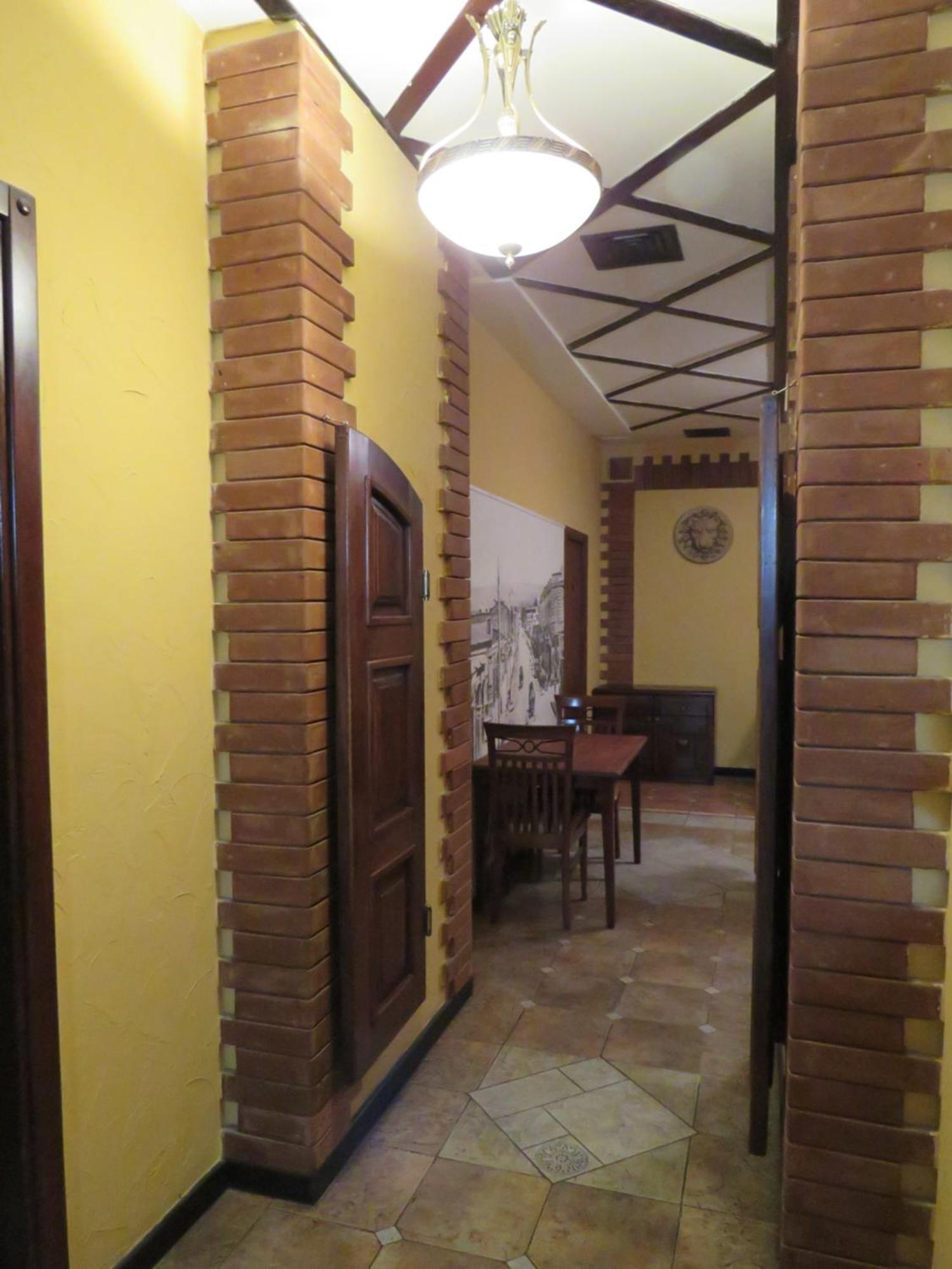 Hostel Jan In The Very Center Ереван Экстерьер фото